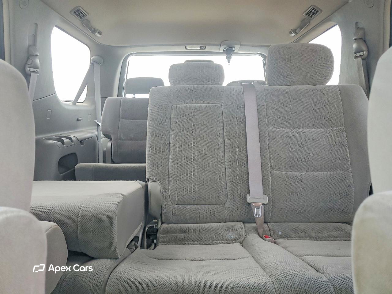 Toyota Sequoia 2005