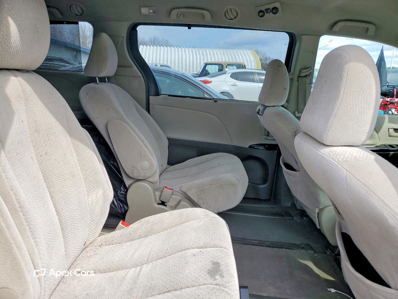 Toyota Sienna 2011