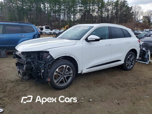 Audi Q5 2025 - Image 1 of 14
