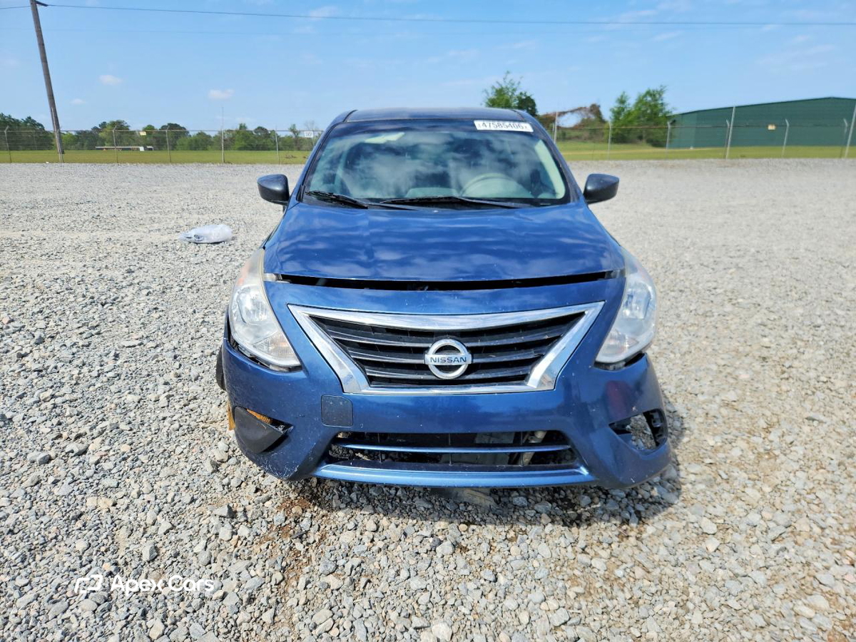Nissan Versa 2016