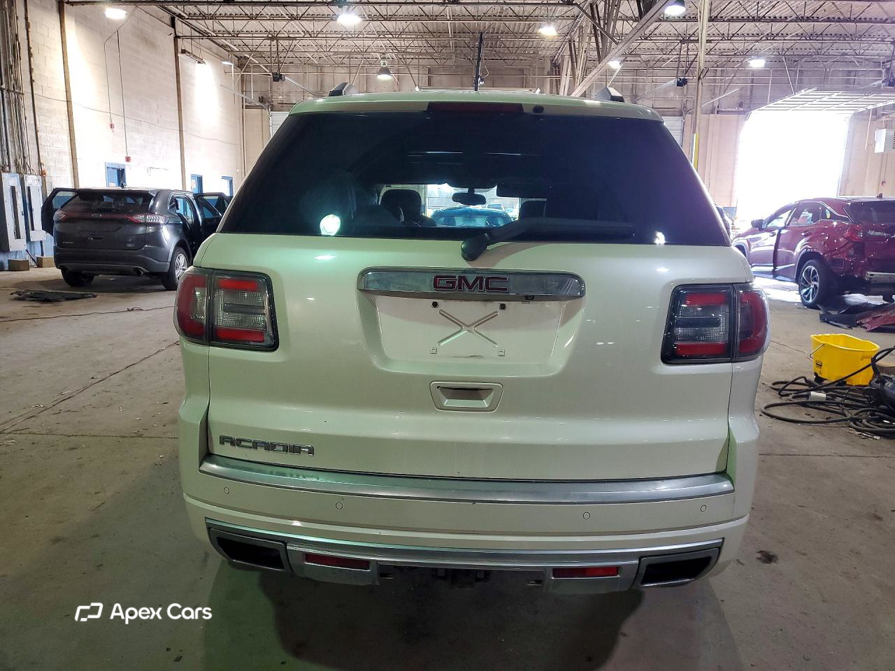 GMC Acadia 2013