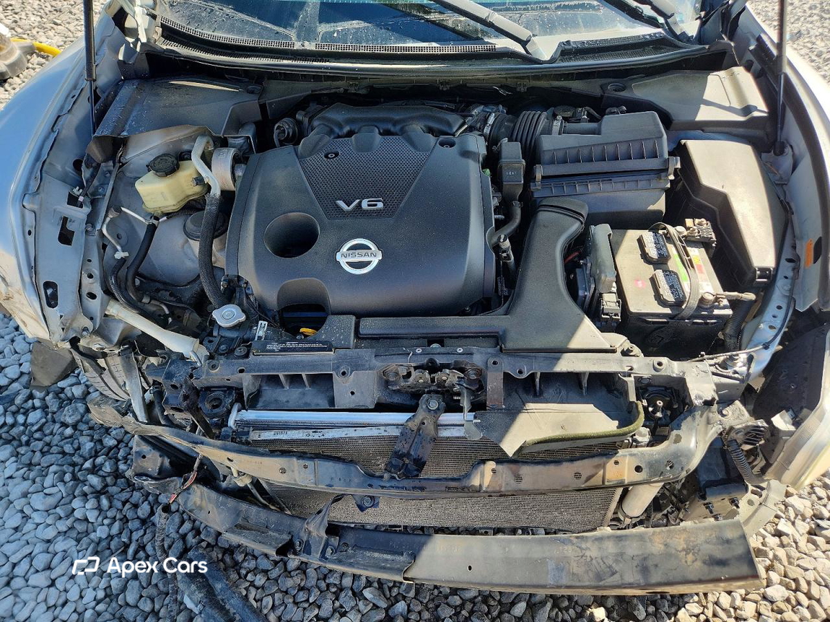 Nissan Maxima 2011