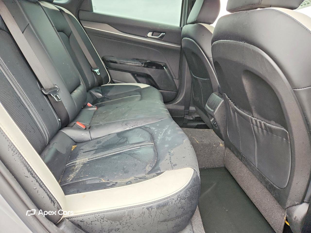 Kia K5 2025