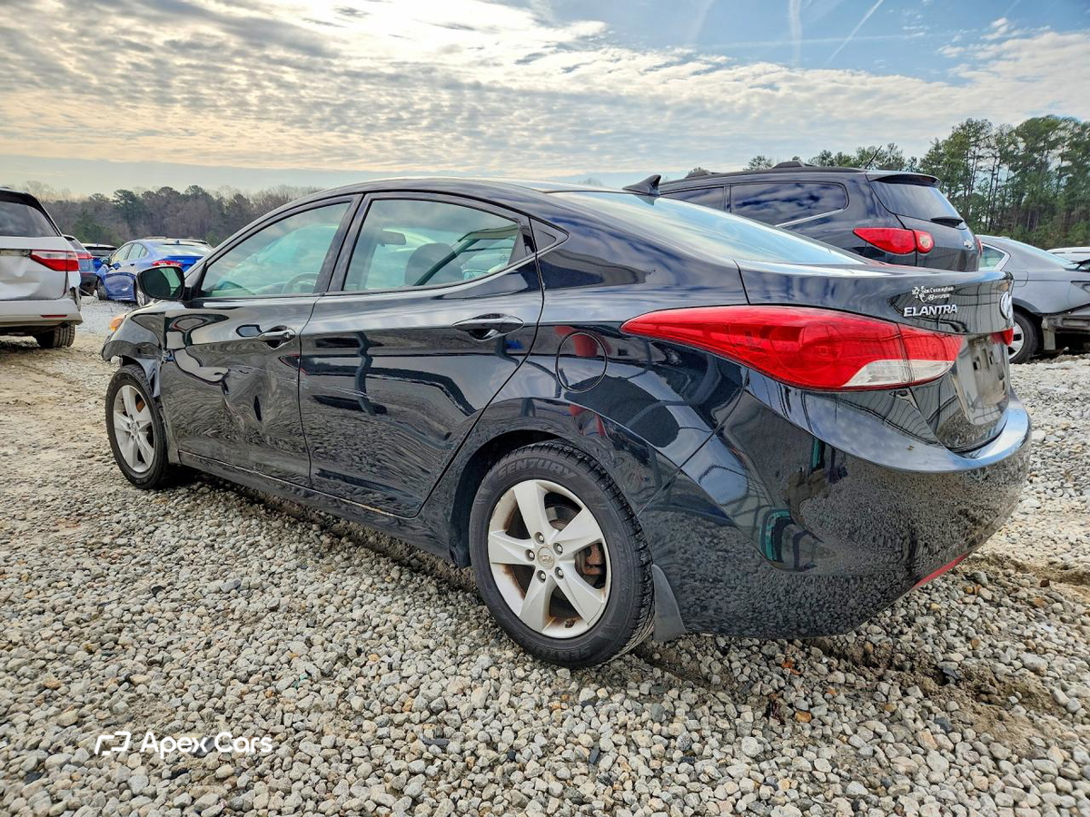Hyundai Elantra 2013