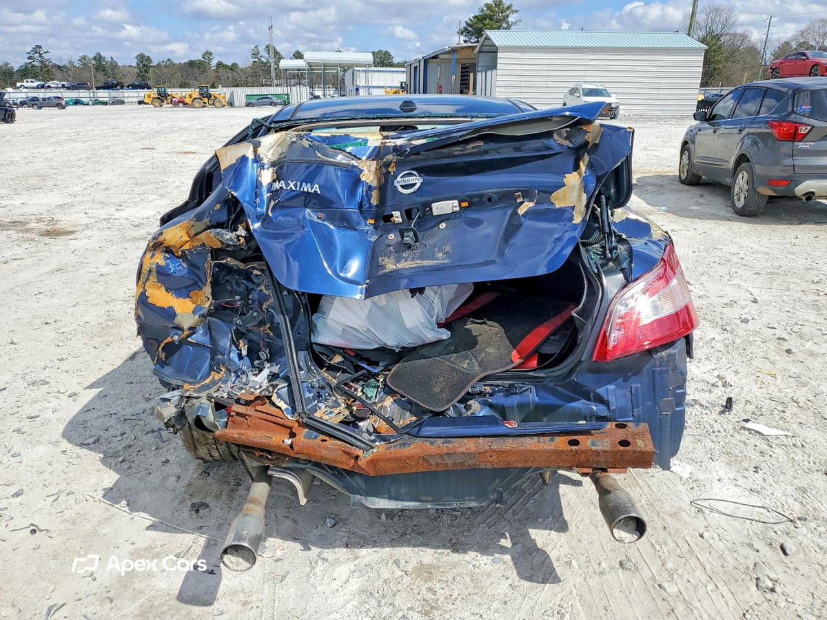 Nissan Maxima 2010