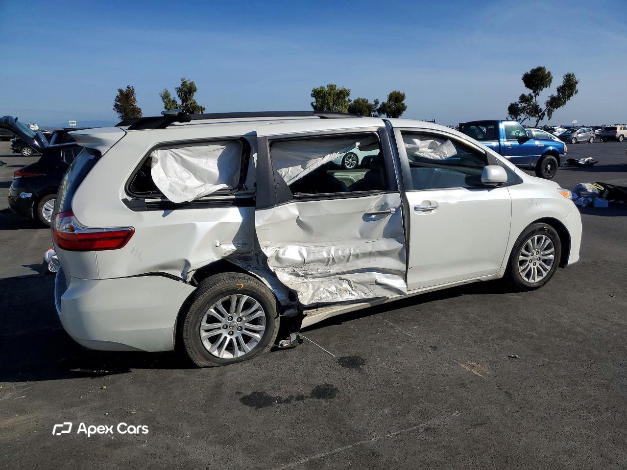 Toyota Sienna 2015