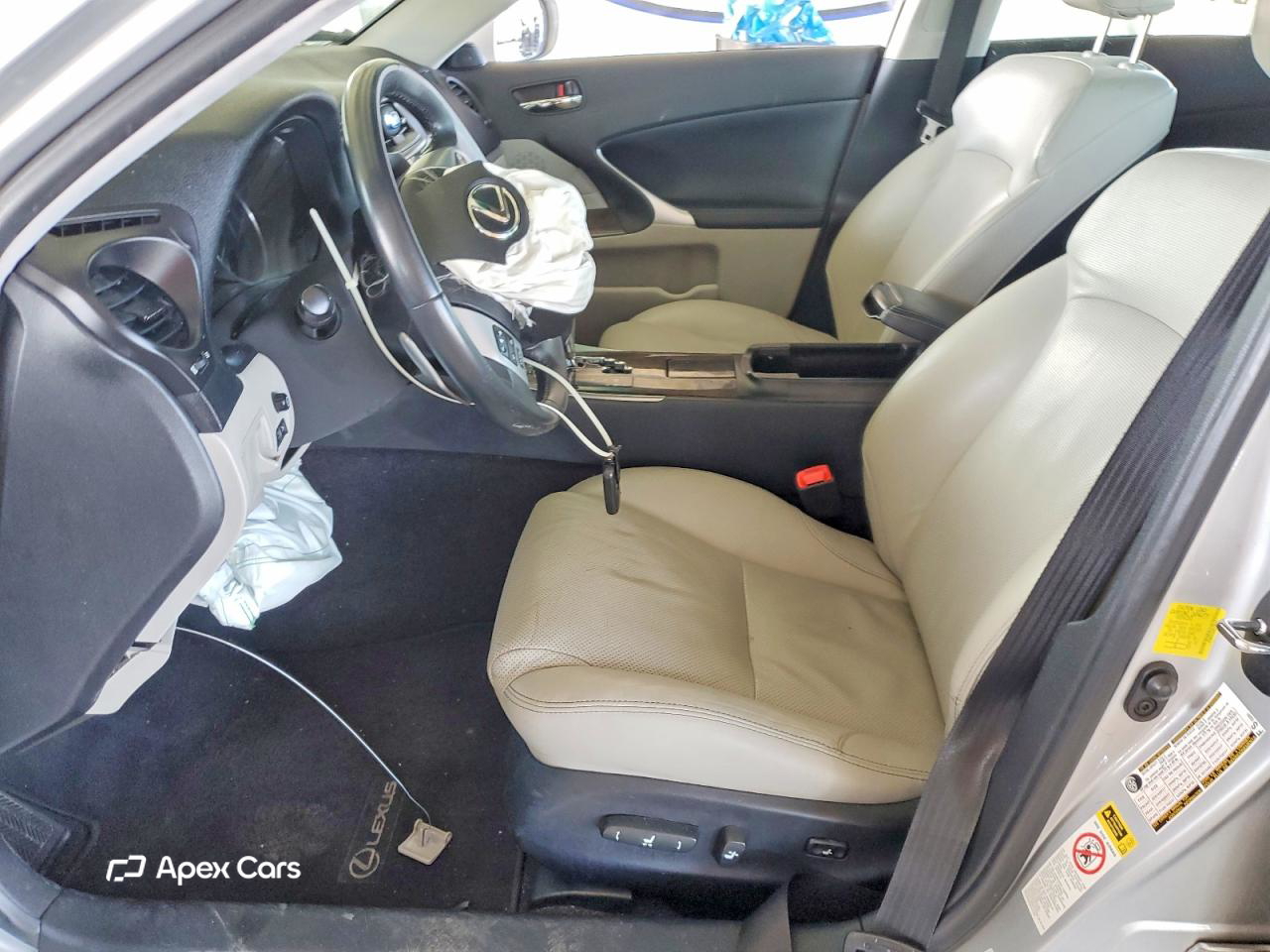 Lexus IS 2011