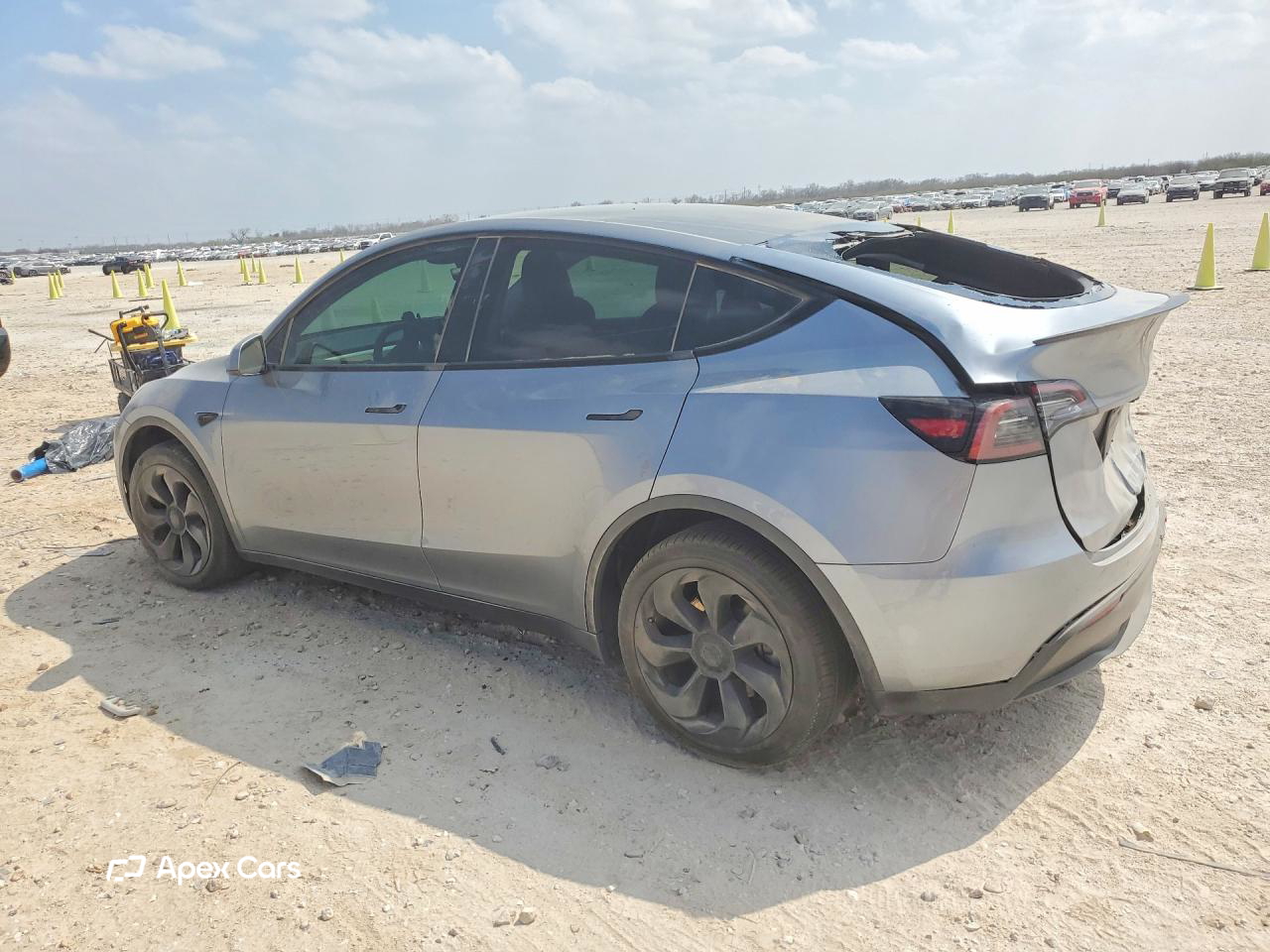 Tesla Model Y 2024
