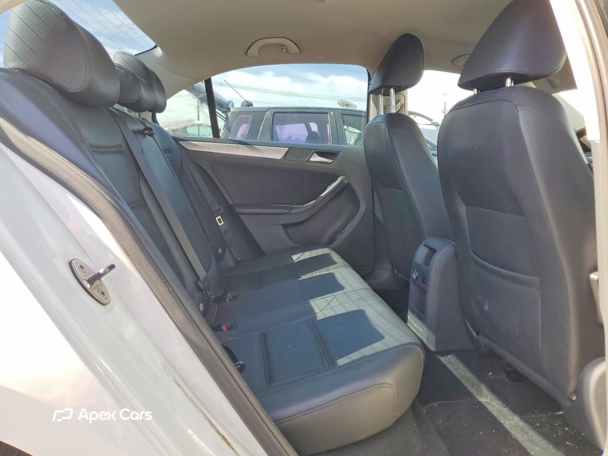 Volkswagen Jetta 2014