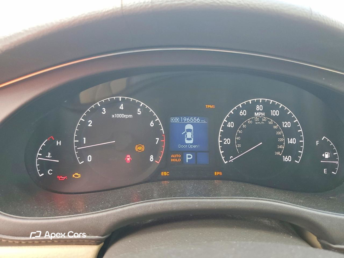 Hyundai Genesis 2011