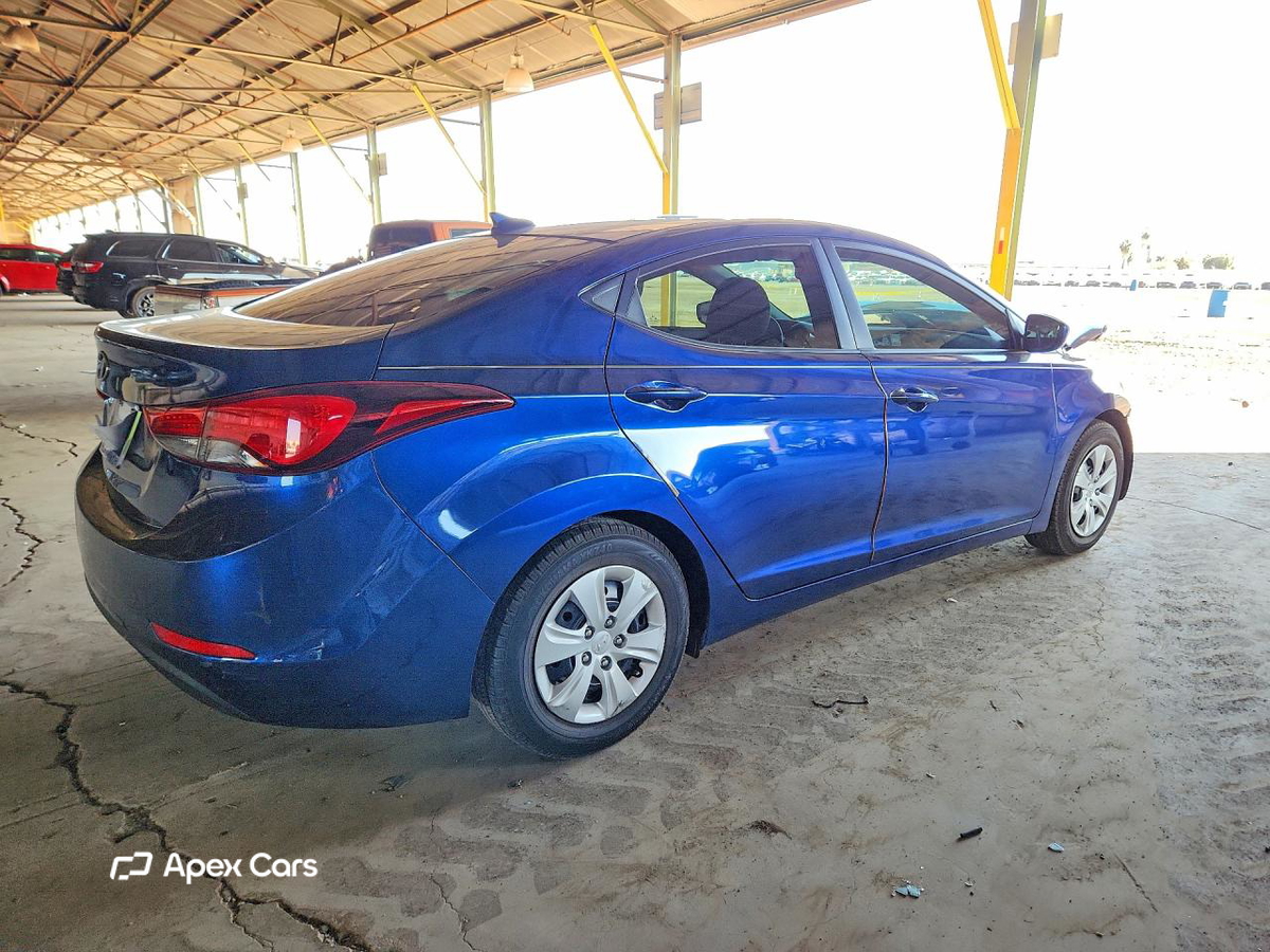 Hyundai Elantra 2016