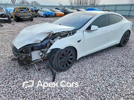 Tesla Model S 2016 - Image 1 of 13