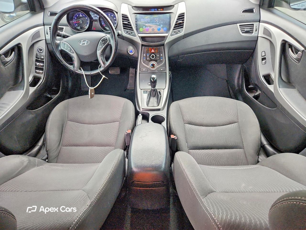 Hyundai Elantra 2016