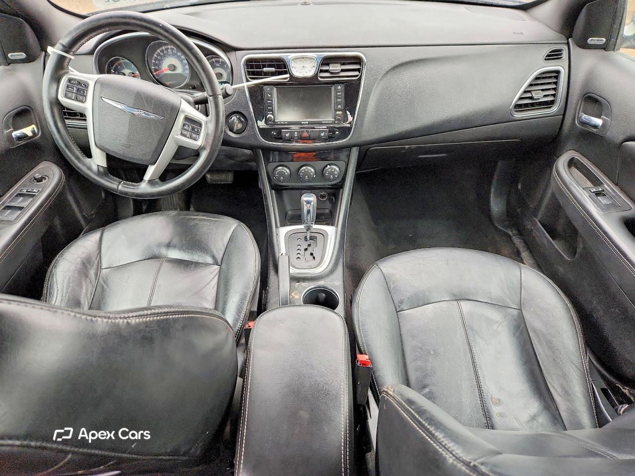 Chrysler 200 2011