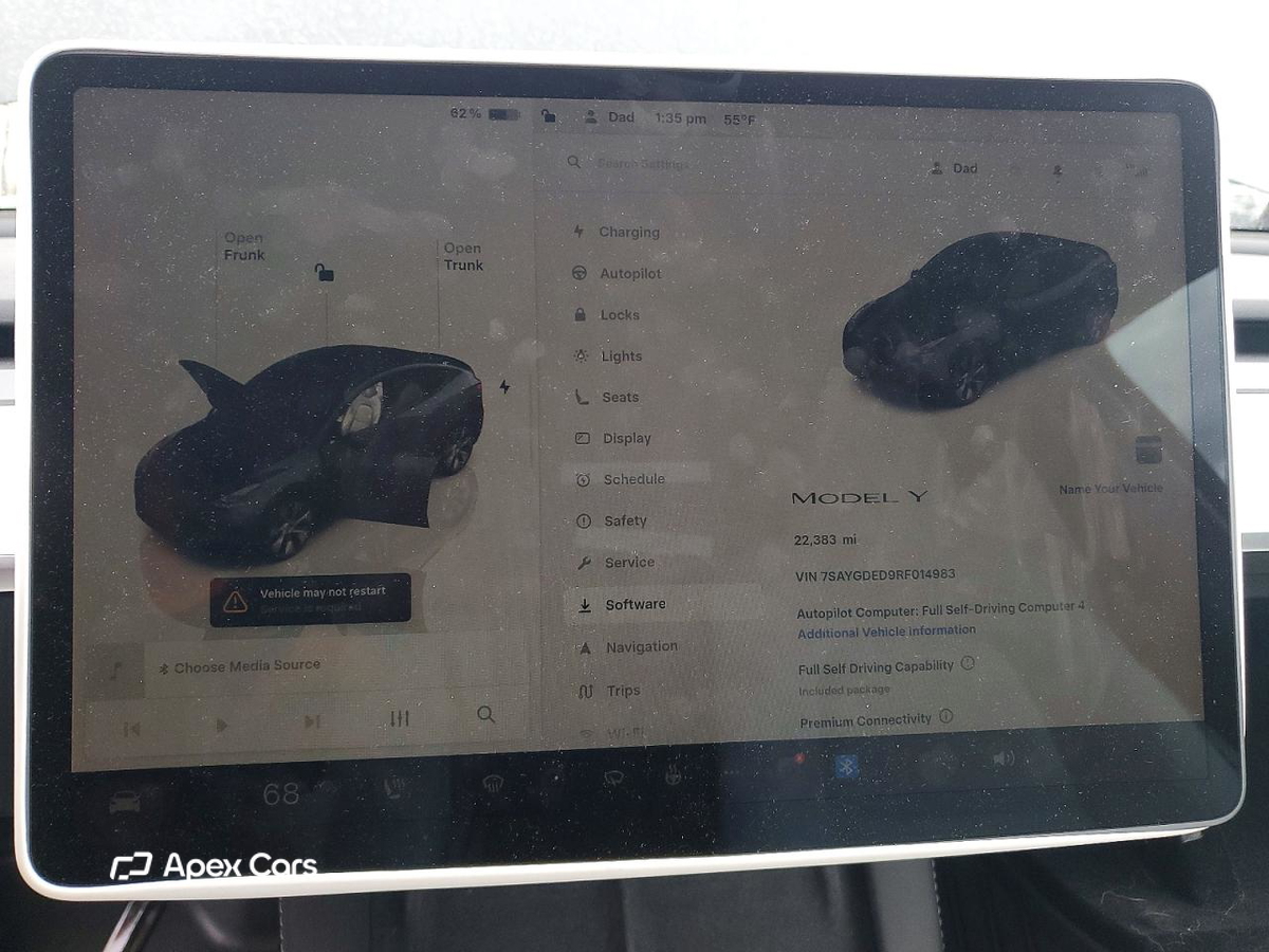 Tesla Model Y 2024