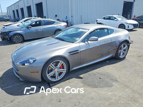 Aston Martin  2009 - Image 1 of 12