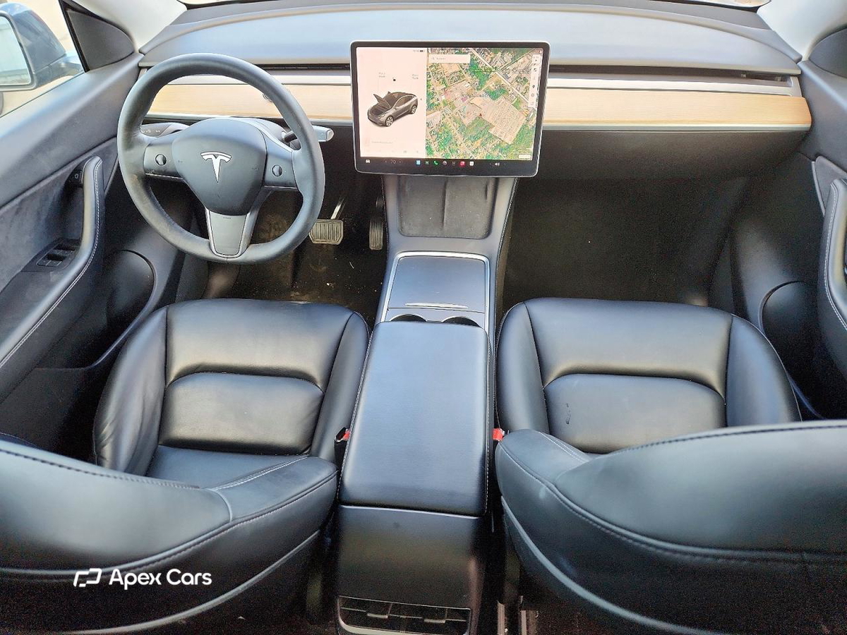 Tesla Model Y 2021