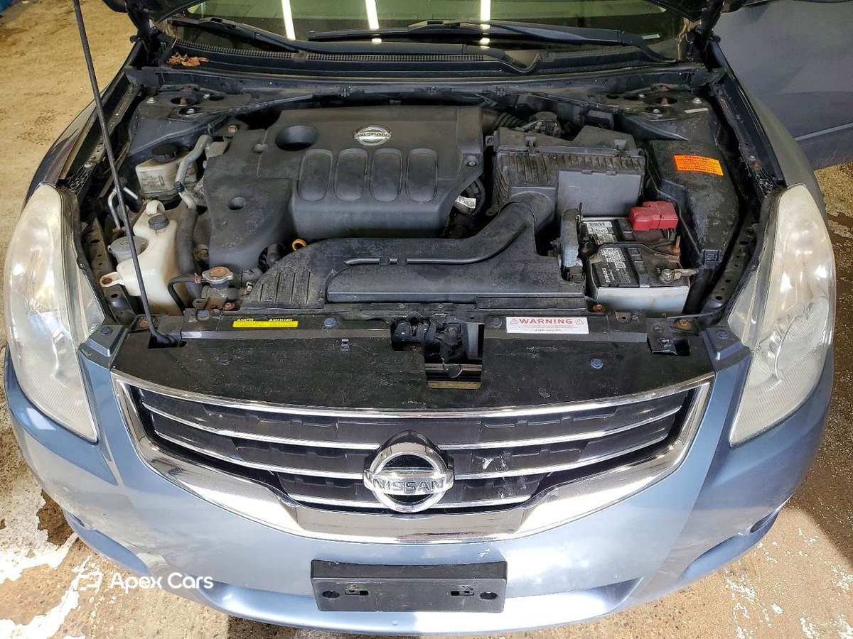 Nissan Altima 2012