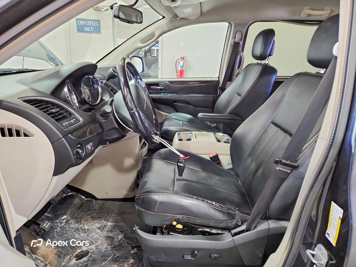 Chrysler Voyager 2013