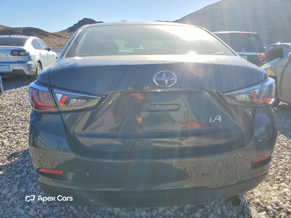 Scion iA 2016