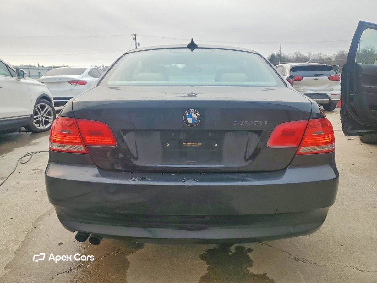 BMW Series 3 2010