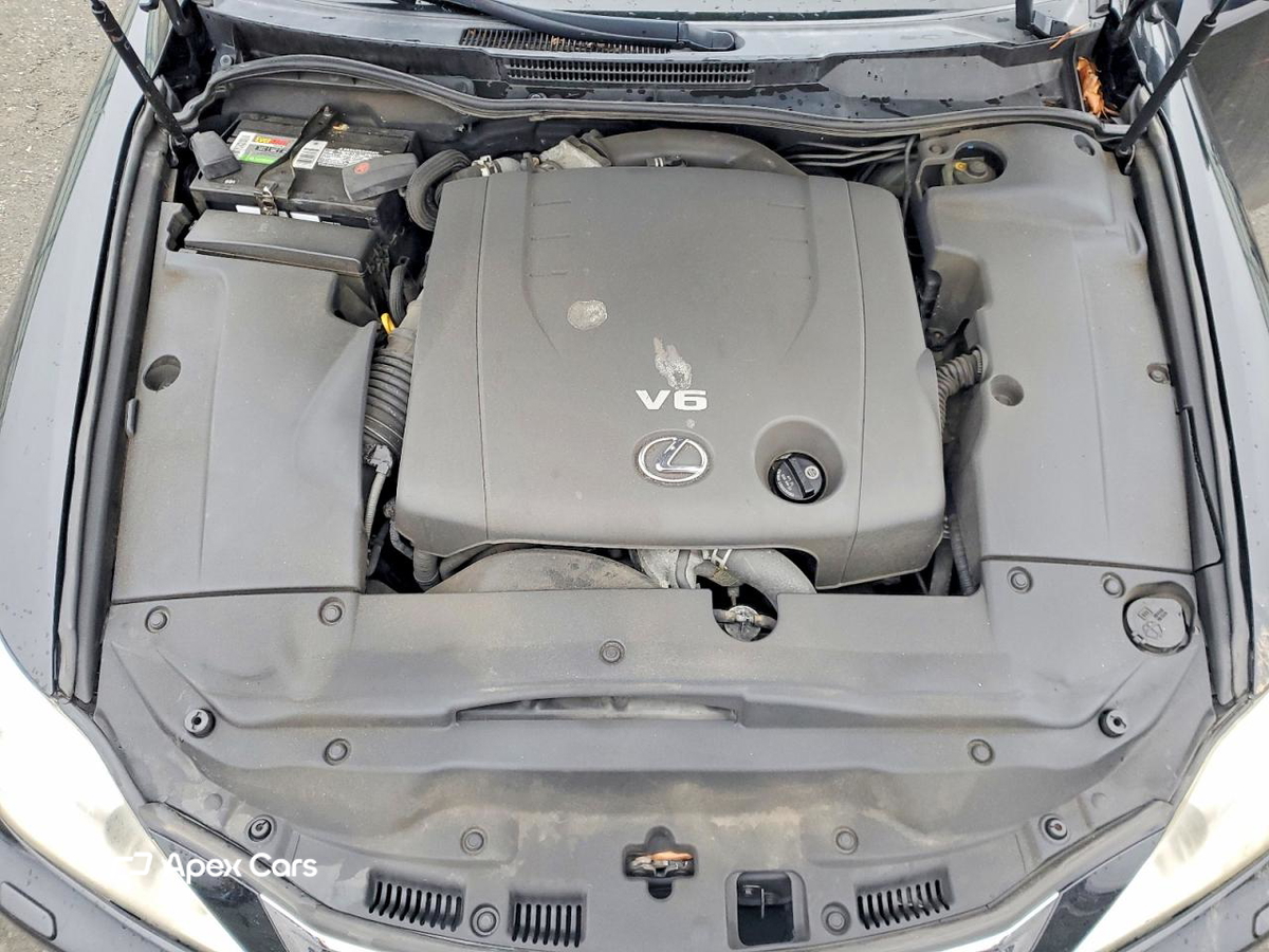 Lexus IS 2010