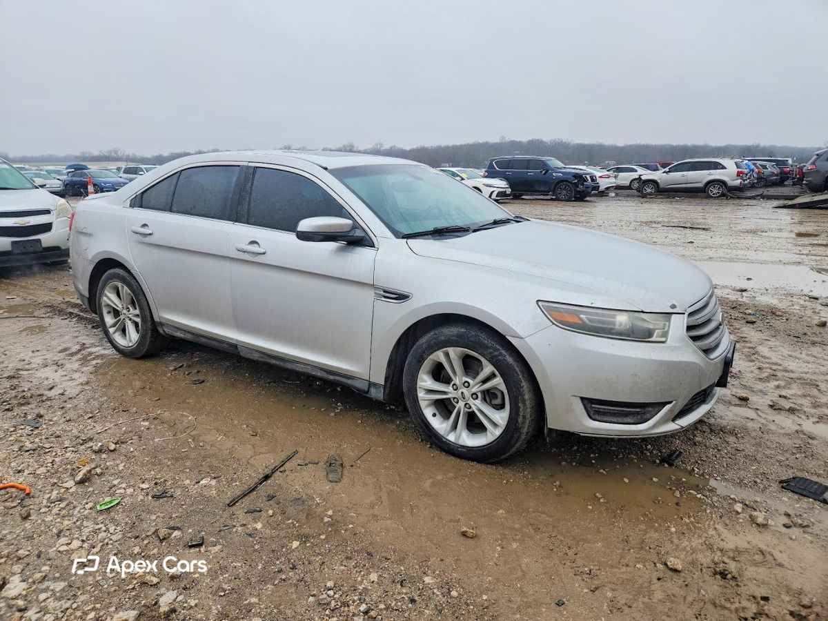 Ford Taurus 2015
