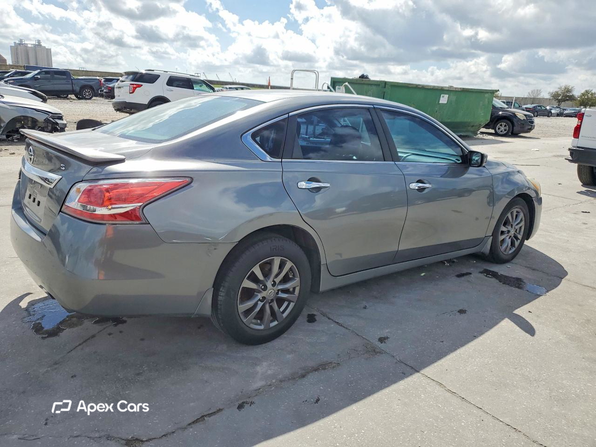 Nissan Altima 2015