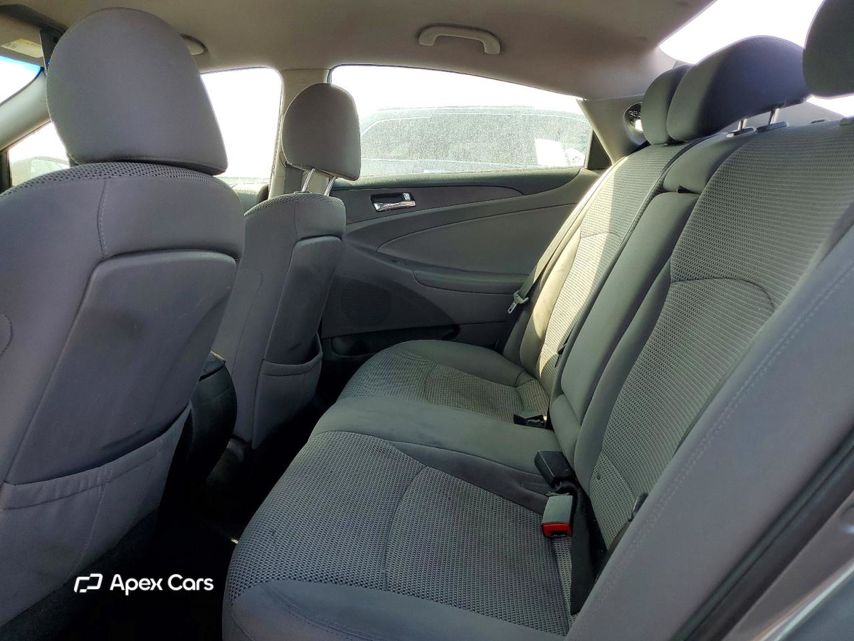 Hyundai Sonata 2012