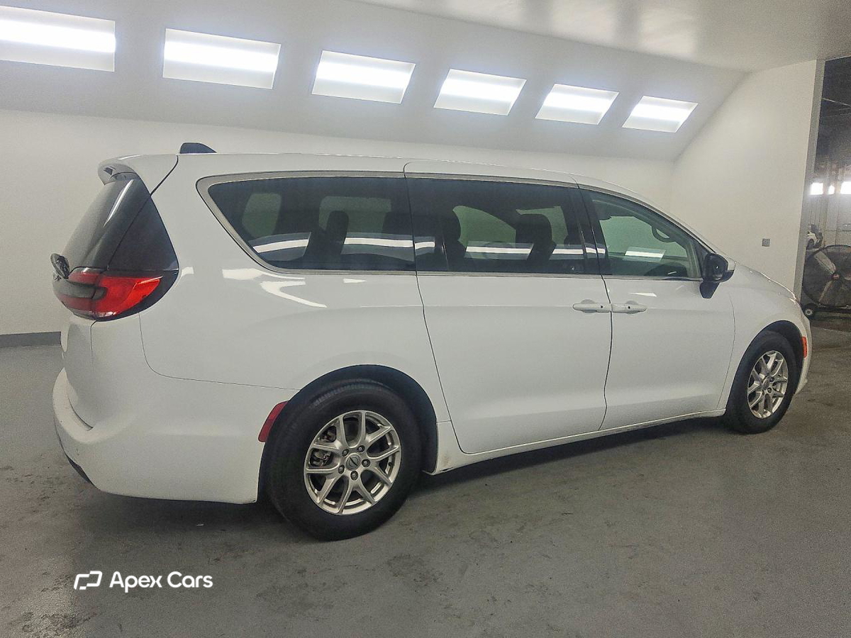 Chrysler Pacifica 2023
