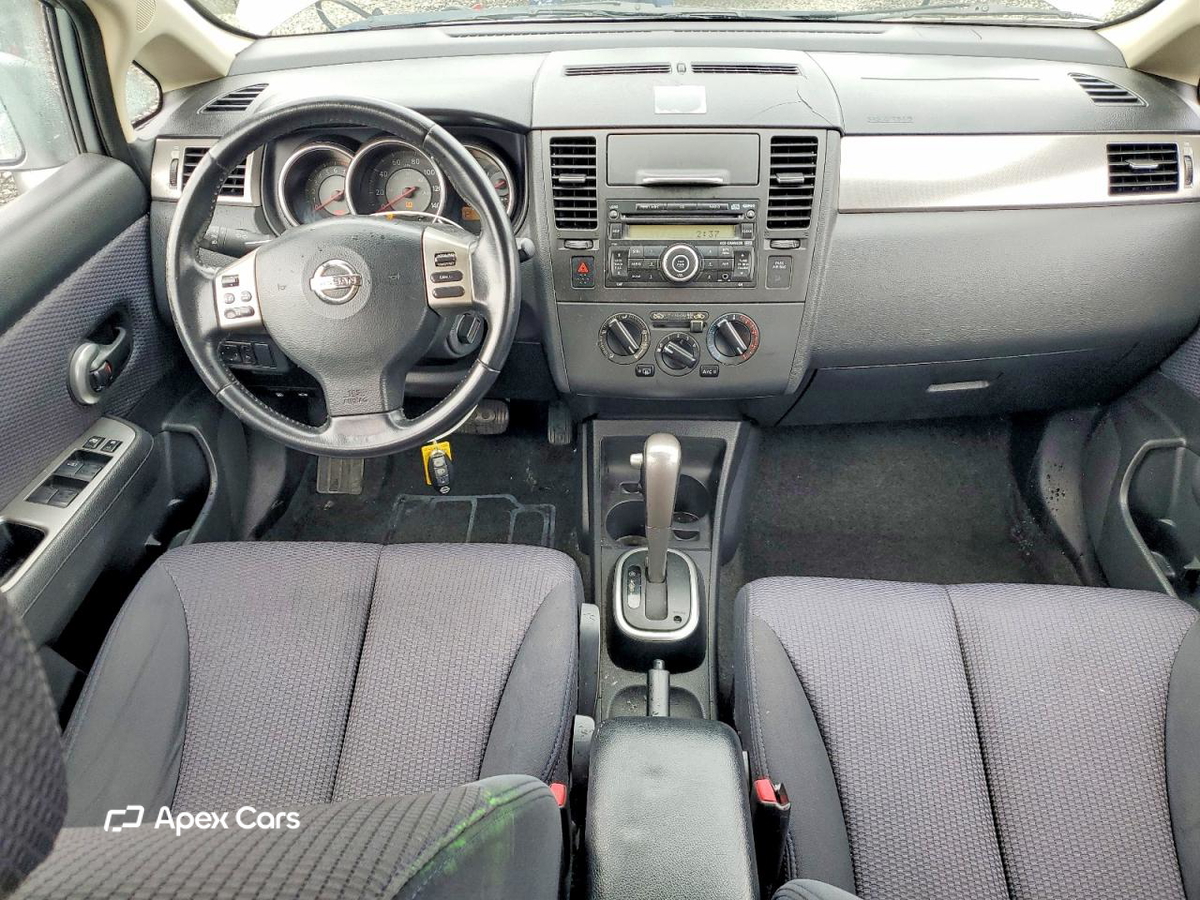 Nissan Versa 2007