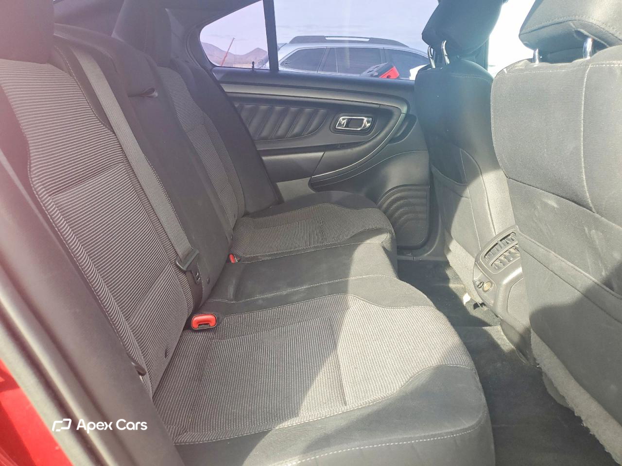 Ford Taurus 2015