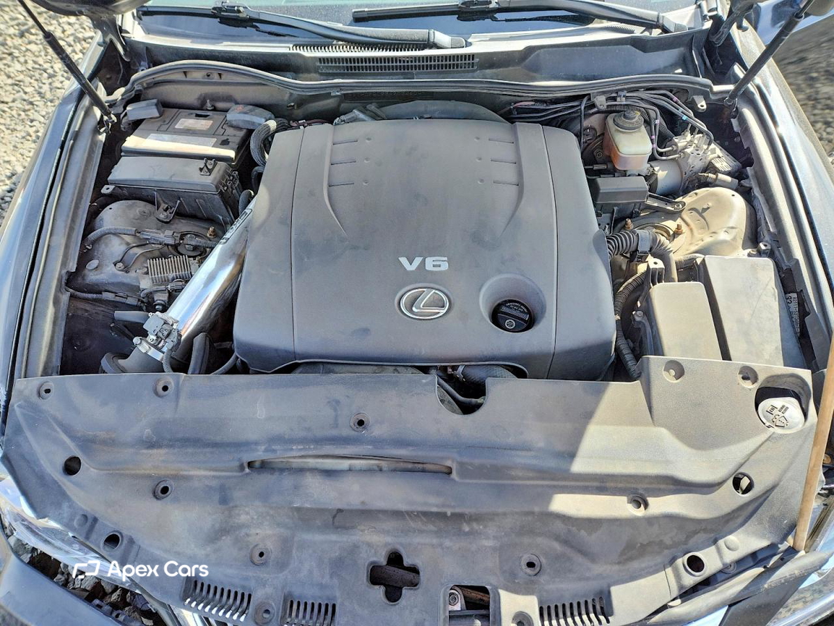Lexus IS 2010