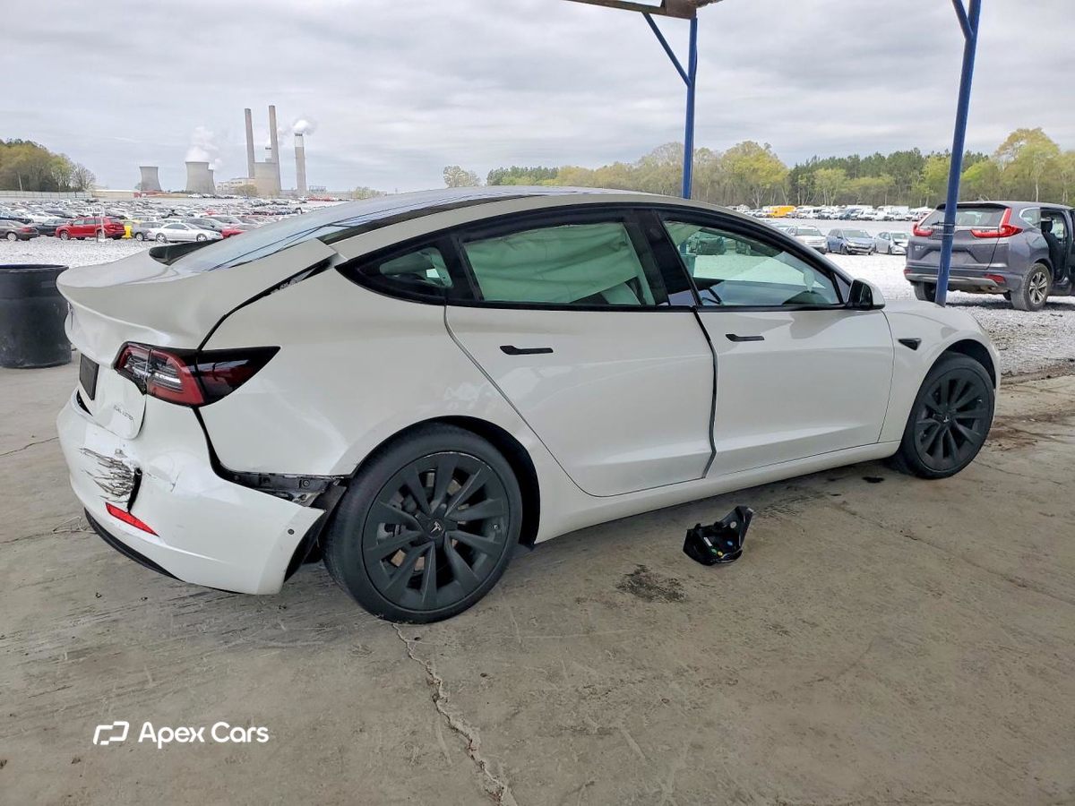 Tesla Model 3 2022