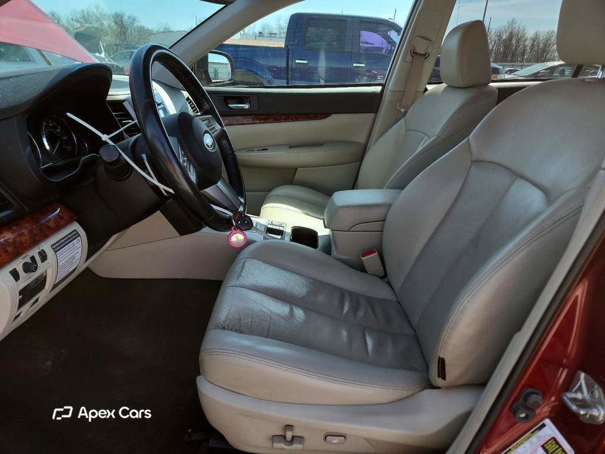 Subaru Outback 2011