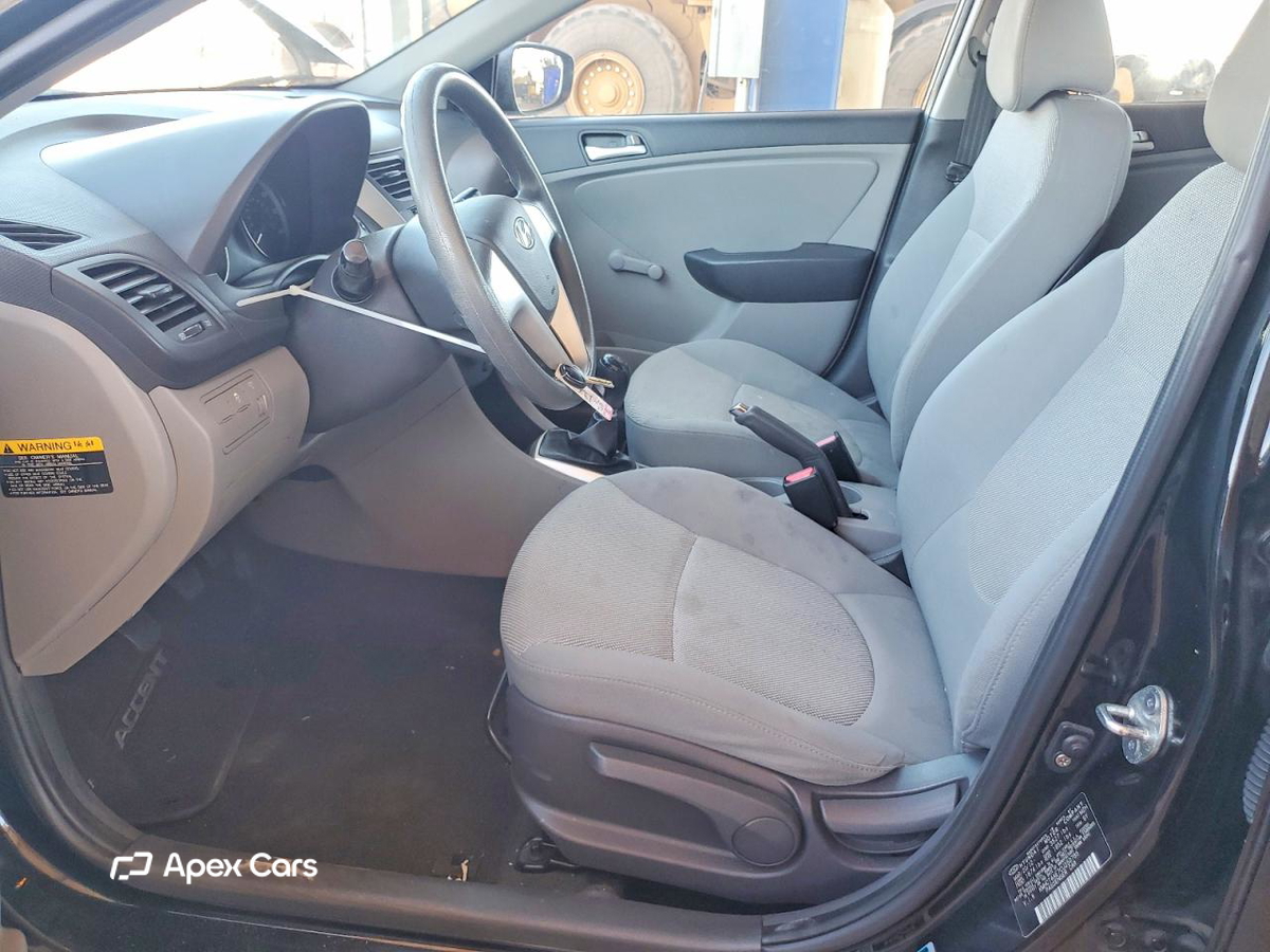 Hyundai Accent 2012