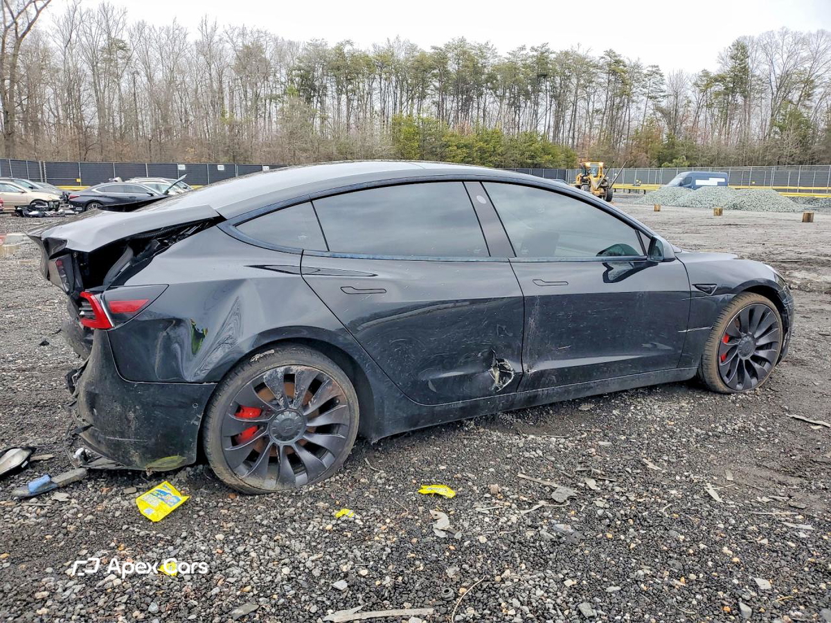 Tesla Model 3 2022