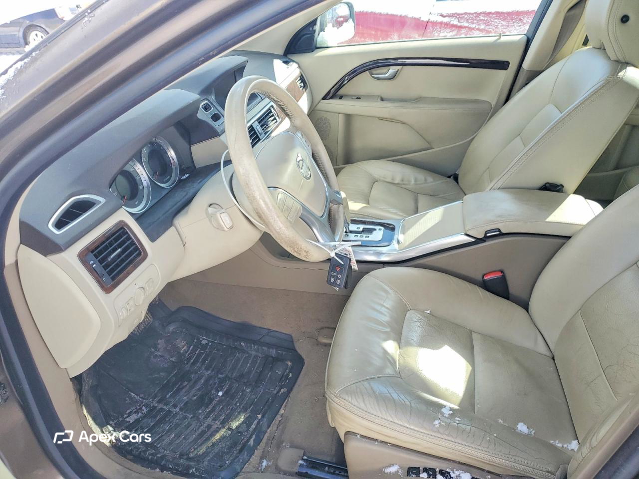 Volvo XC70 2012
