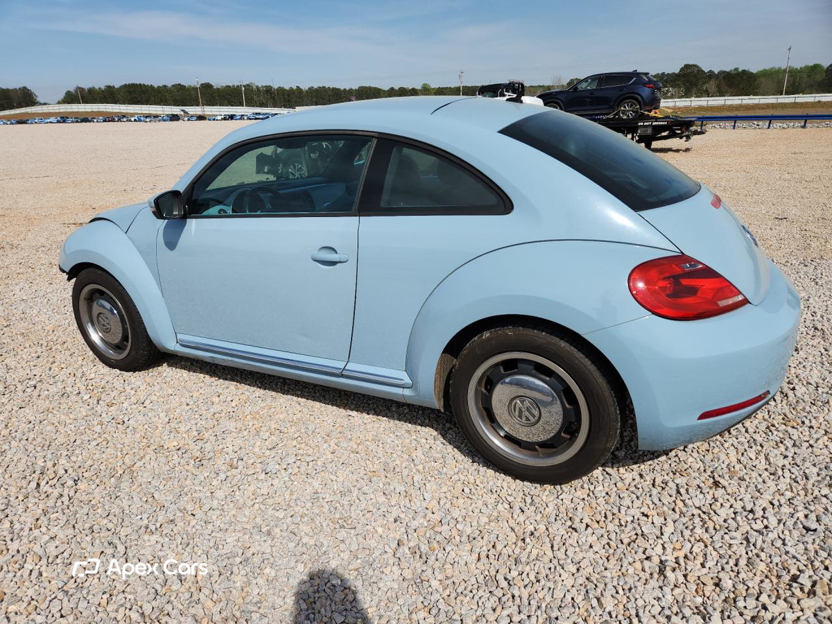 Volkswagen Beetle 2012