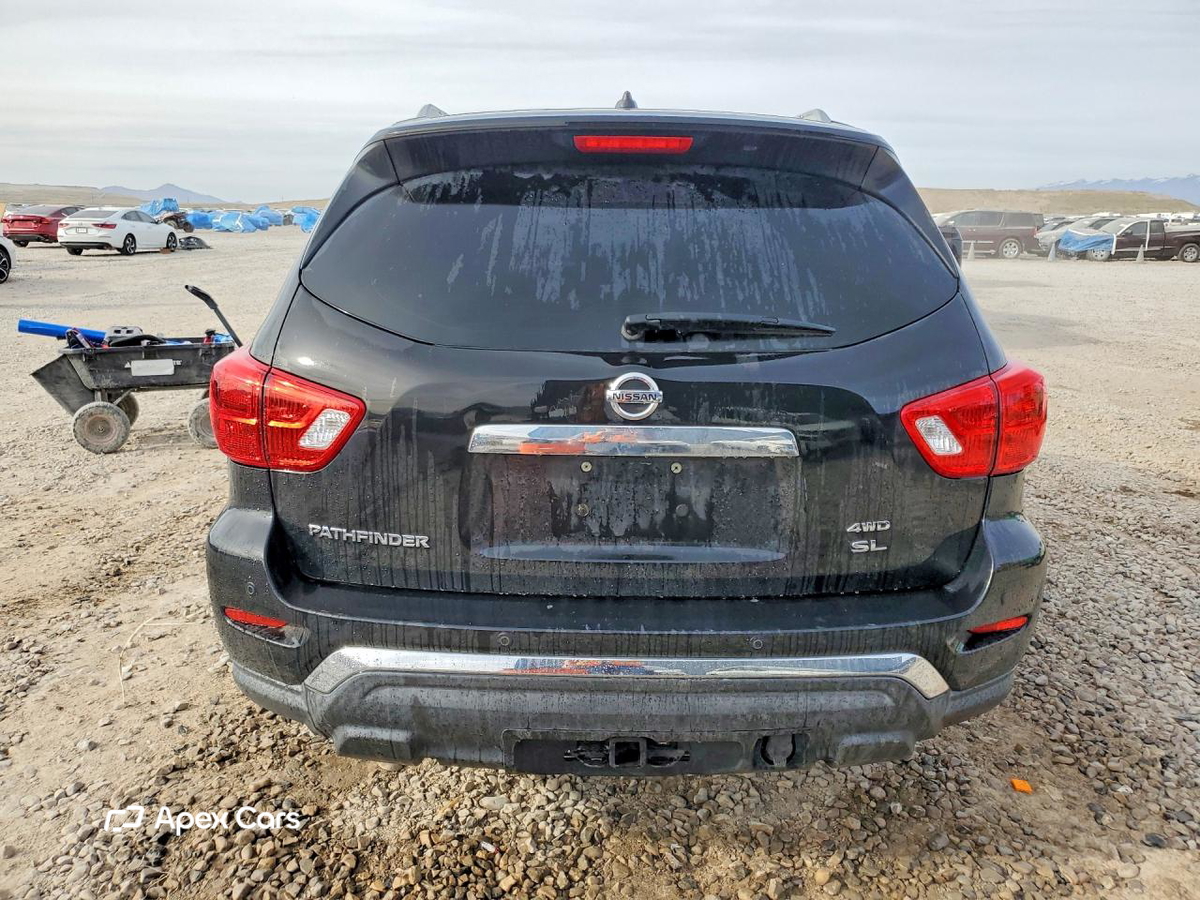 Nissan Pathfinder 2018