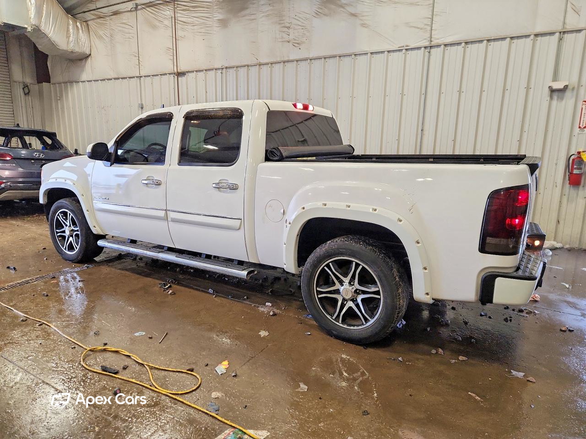 GMC Sierra 2011