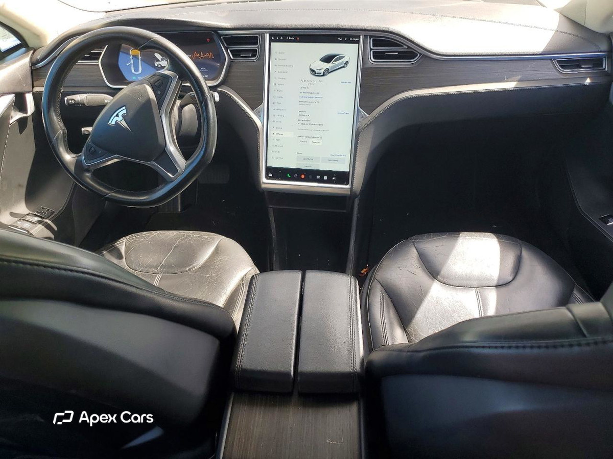 Tesla Model S 2014