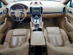 Porsche Cayenne 2016