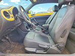 Volkswagen Beetle 2013