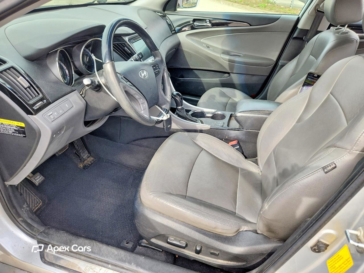 Hyundai Sonata 2012