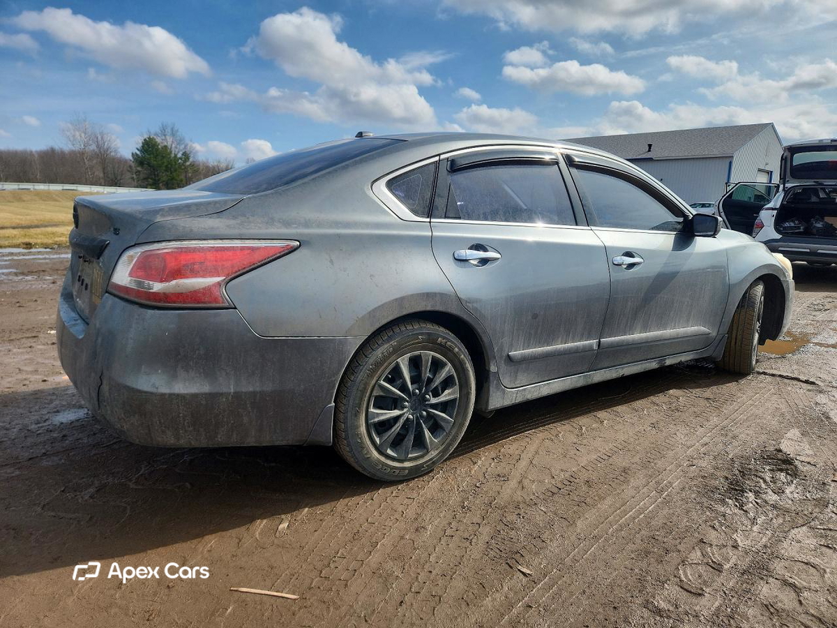 Nissan Altima 2015