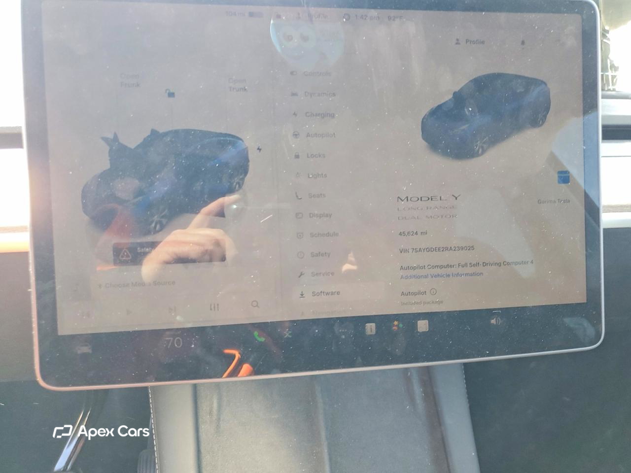 Tesla Model Y 2024