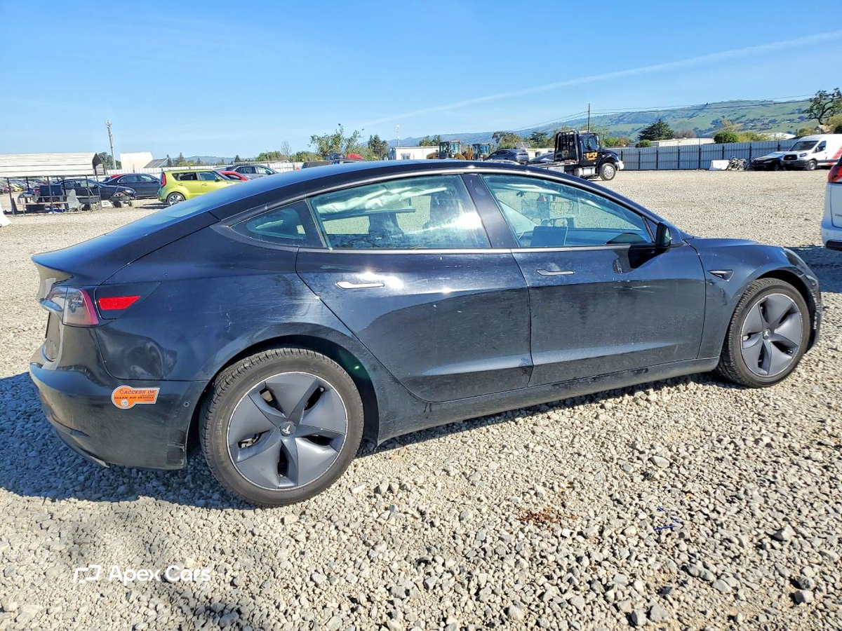 Tesla Model 3 2020