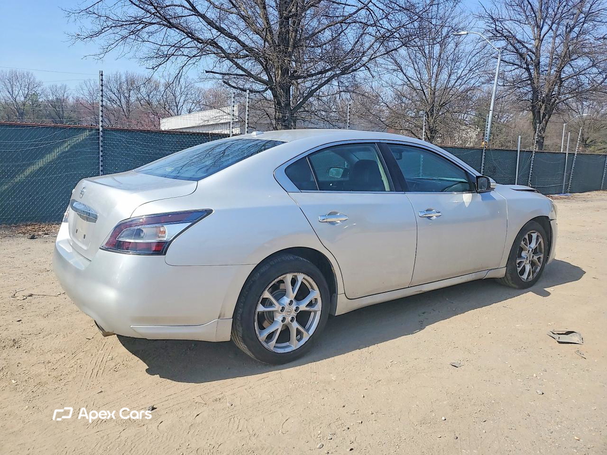 Nissan Maxima 2013
