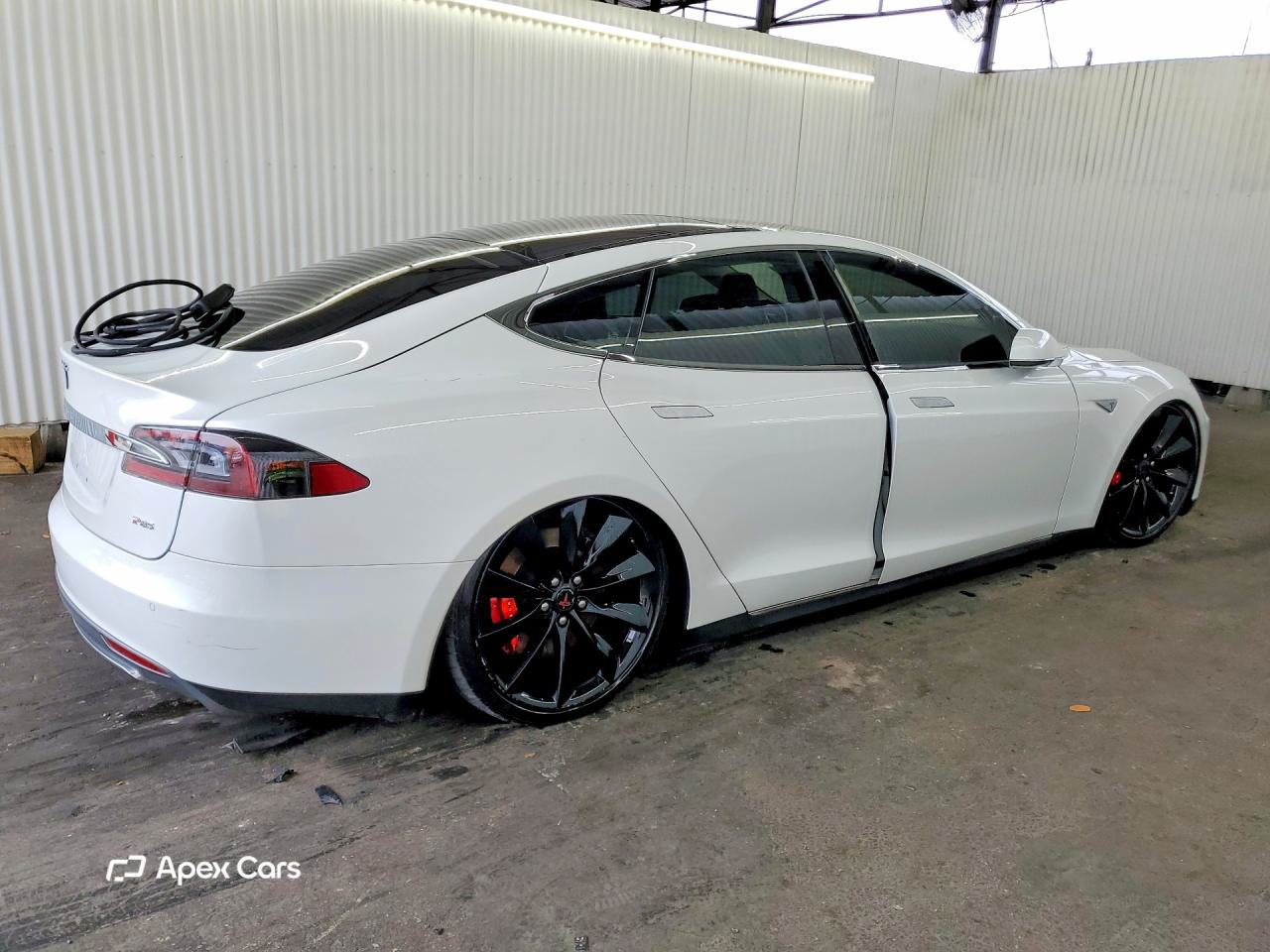 Tesla Model S 2014